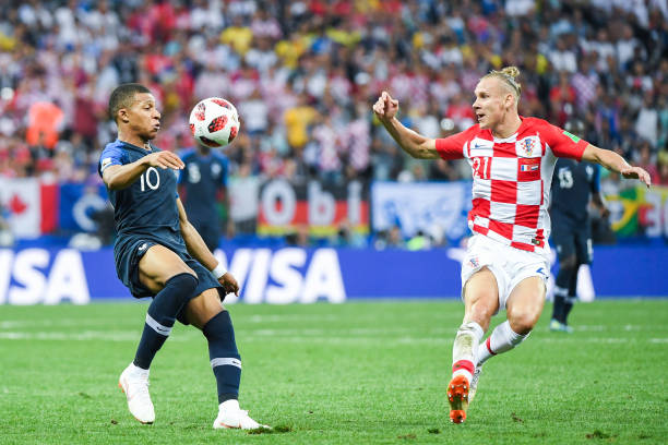 一场热身赛 一场热身赛